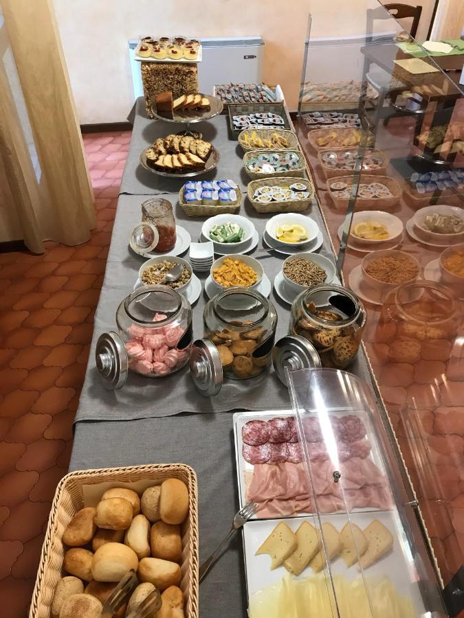 Albergo Villa Angela Toscolano Maderno Kültér fotó